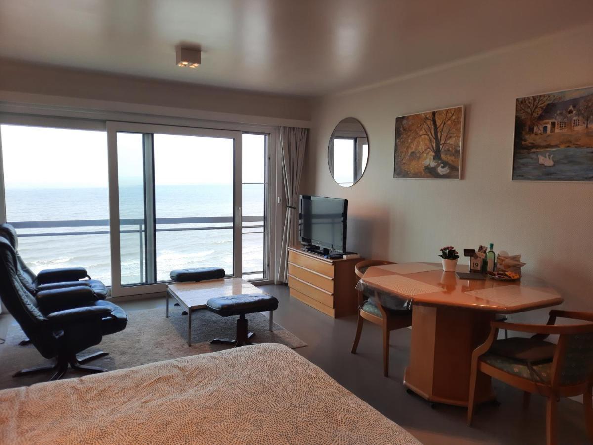 Studio On The Beach With Sea View Middelkerke Exteriér fotografie